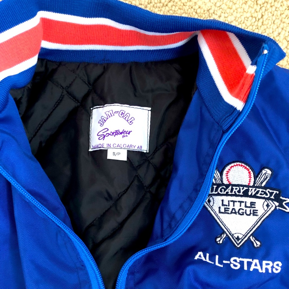 Retro Looking Unisex Kids “Calgary Little League” Blue Bomber Jacket Size S - Picture 3 of 5